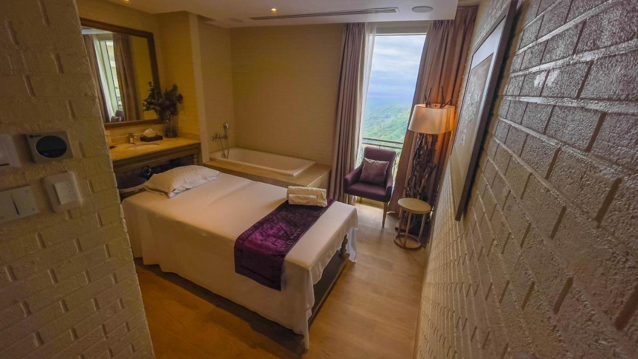 Twin Lakes Hotel Laurel エクステリア 写真