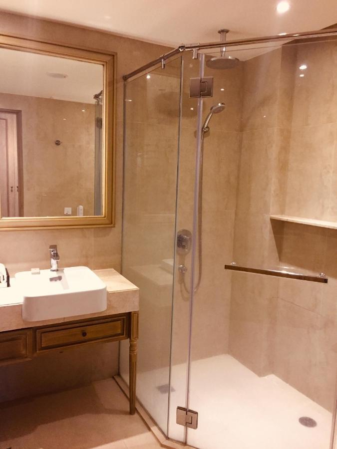 Twin Lakes Hotel Laurel エクステリア 写真